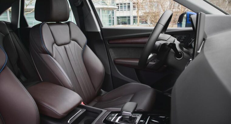 سيارة Audi Q5 SUV فاخرة للبيع، الفخامة والأداء والراحة!